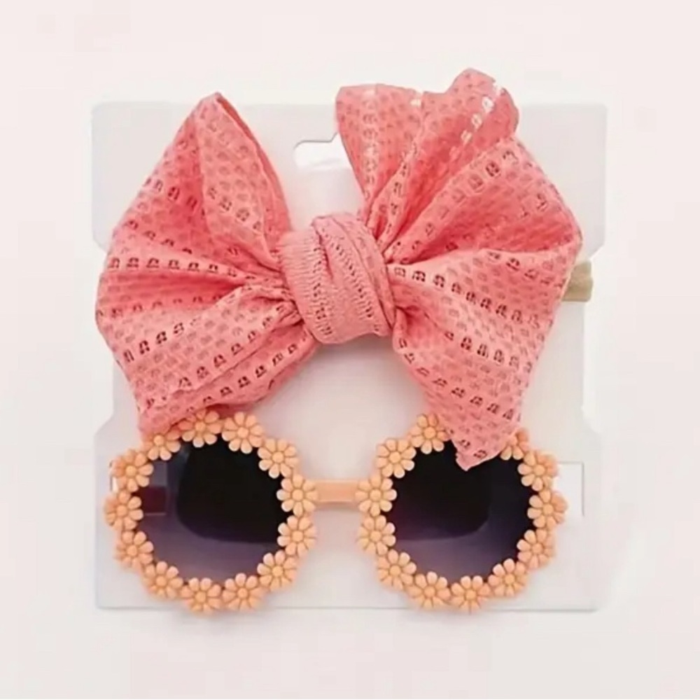Girls Sunglasses & Bow Set​